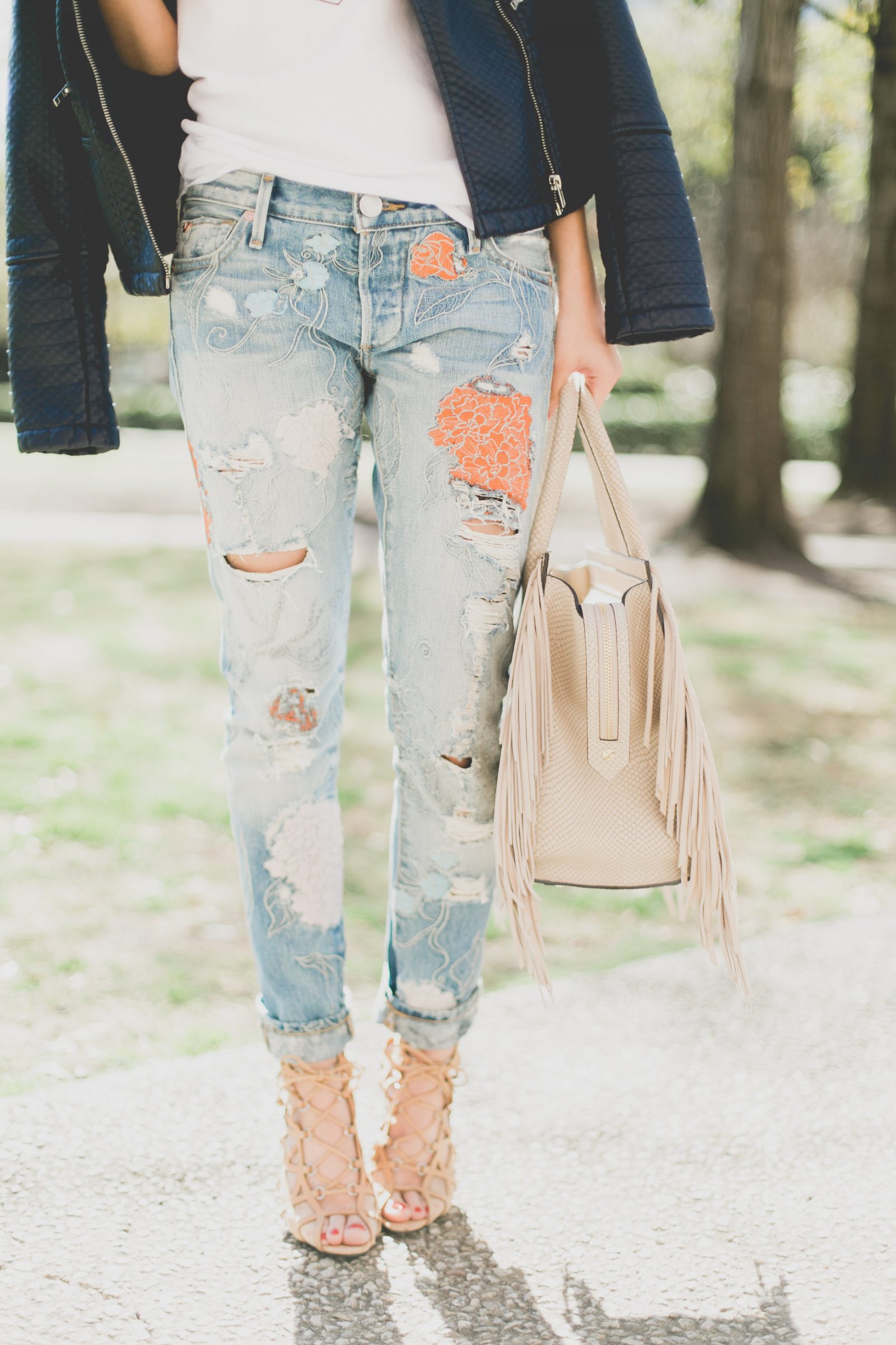 street style - Graphic tee and floral denim