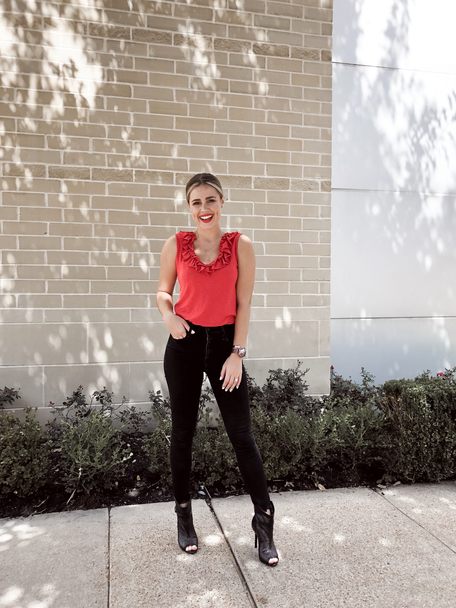 Weekly IG Round-Up - Uptown with Elly Brown